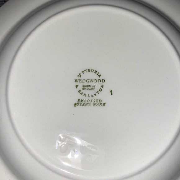 Vintage Wedgwood Queensware Ashtray Trinket Dish White Blue Grape Leaf Design - Picture 4 of 5